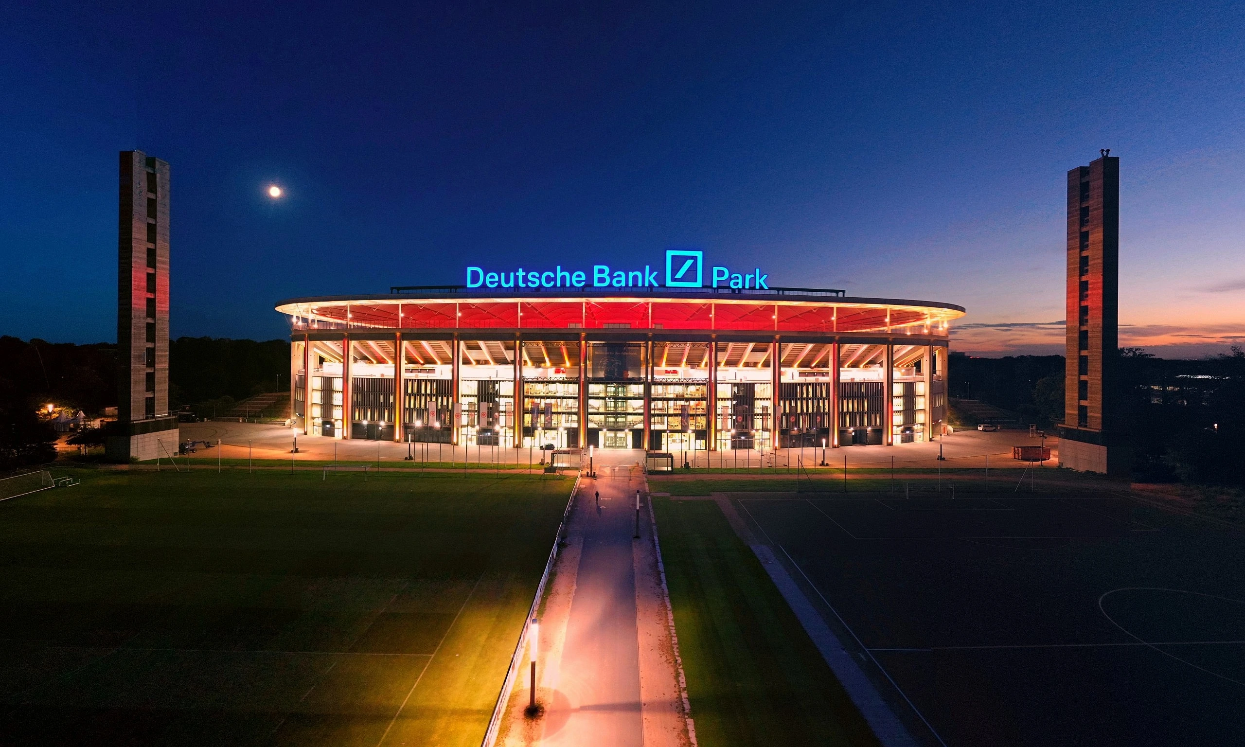 Stadion: Deutsche Bank Park