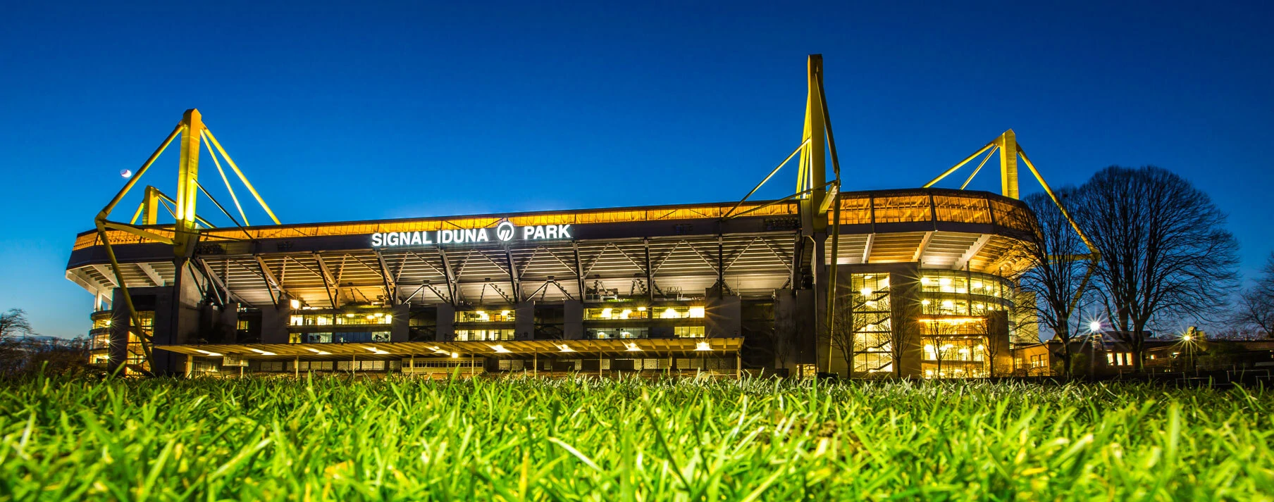 Stadion: Signal Iduna Park